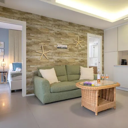 Relax With Jacuzzi - 3 Min Walk From The Apartament *
