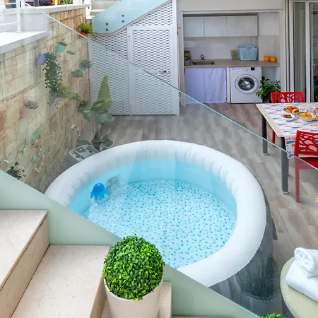Relax With Jacuzzi - 3 Min Walk From The