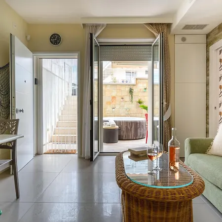 Apartamento Relax With Jacuzzi - 3 Min Walk From The *